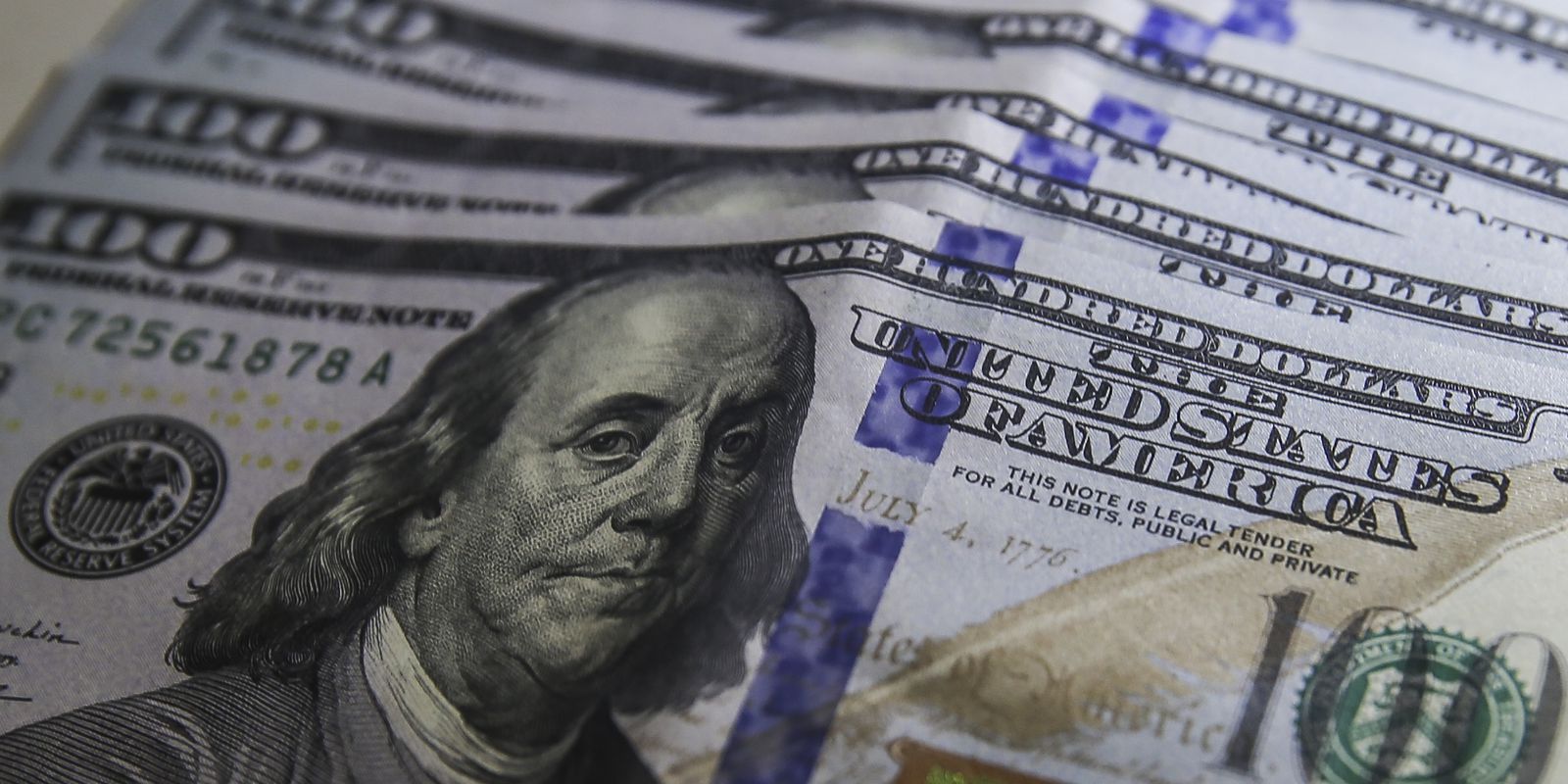 Aversão ao risco com tensões entre Israel e Irã faz dólar hoje voar