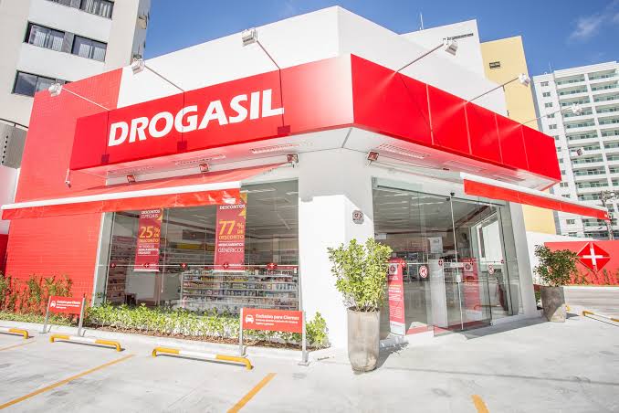 Acoes da Drogasil RADL3 vale a pena comprar