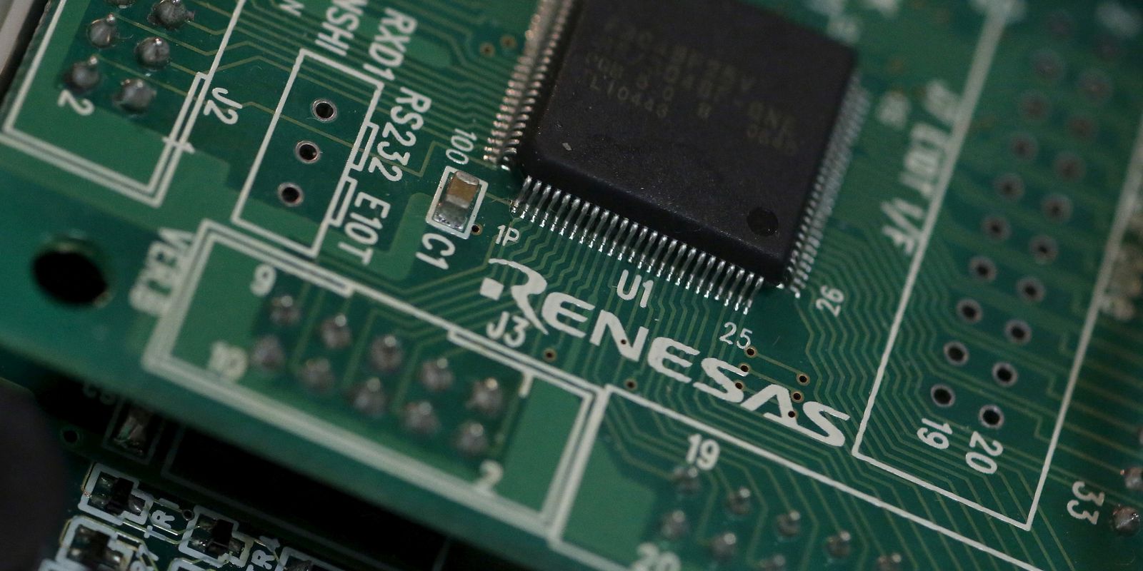 2022 02 14t181452z 1 lynxmpei1d0ug rtroptp 4 apple results chip shortage