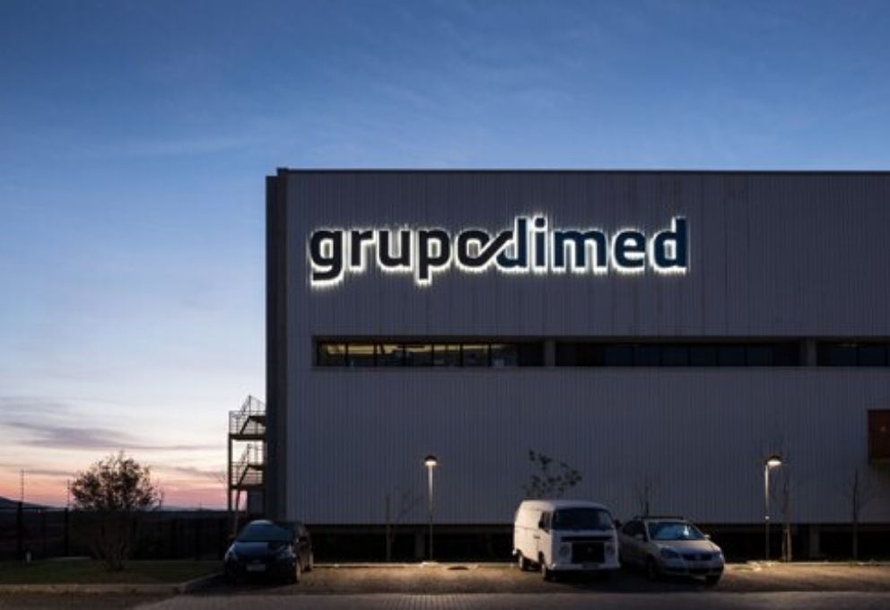 grupo dimed anuncia oferta bilionaria de acoes