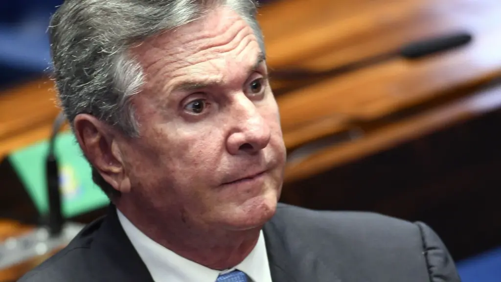 BOMBA: Collor recebeu propina dos governos Lula e Dilma BOMBA: Collor recebeu propina dos governos Lula e Dilma