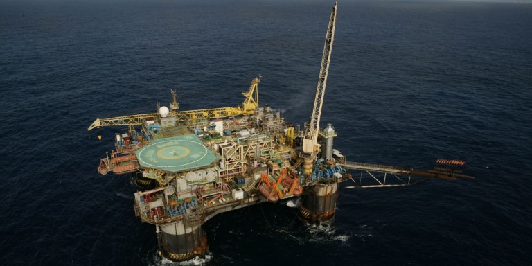 plataforma semi submersivel p 20 bacia de campos petroleo do brasil petrobras 0.jpg