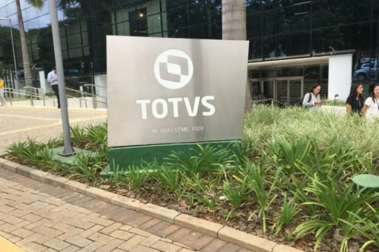Totvs (TOTS3) vê balanço forte reduzir temor do mercado com IA e aposta em virada da Linx