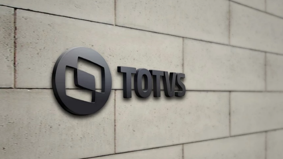 Totvs (TOTS3) acelera em IA com R$ 300 mi e mira novo ciclo de crescimento Totvs (TOTS3) acelera em IA com R$ 300 mi e mira novo ciclo de crescimento