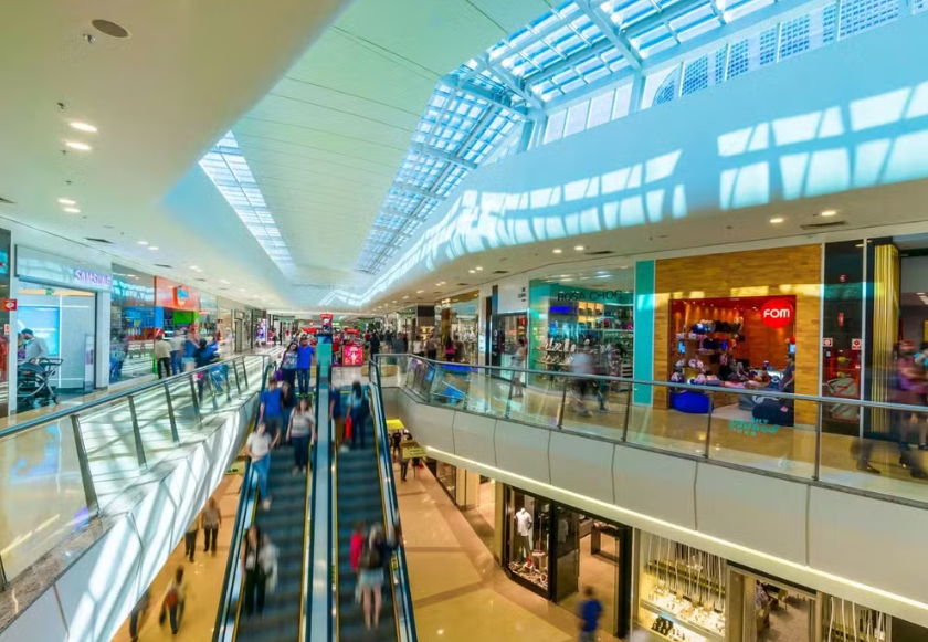 A Multiplan (MULT3) e o ParkShoppingBarigüi movimentaram o mercado com a venda parcial do ativo.
